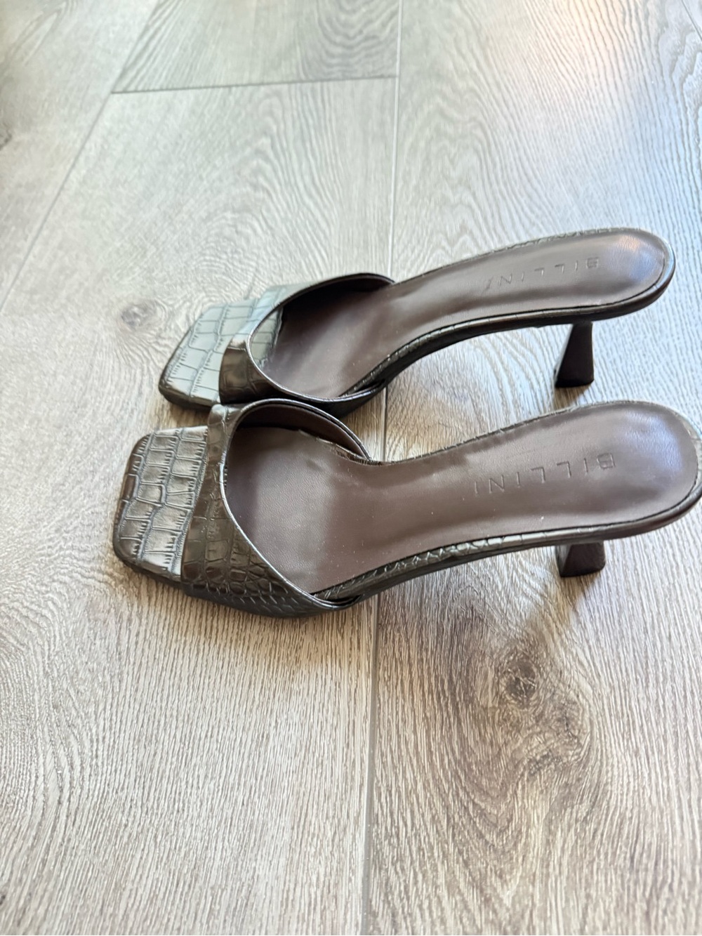 billini xaviera brown croc square open toe slip on mules kitten high heels 6 NEW